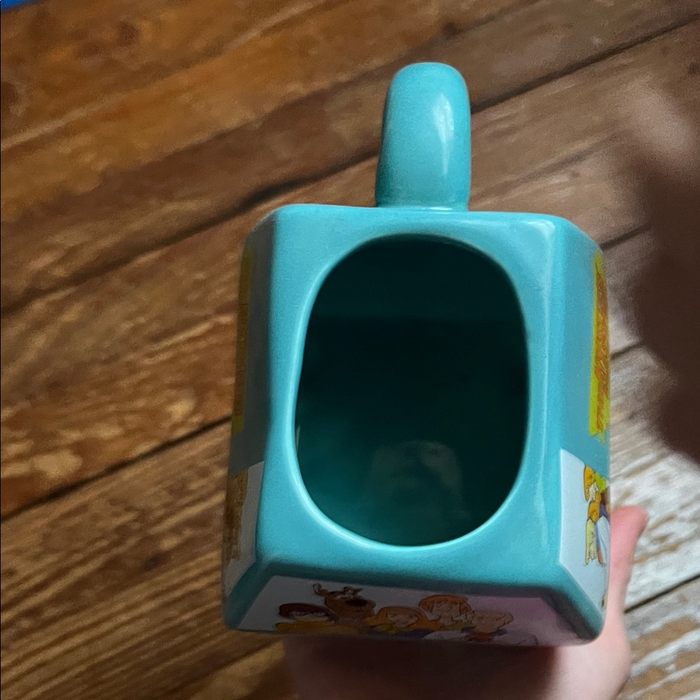 Scooby-Doo Mystery Machine Mug - Blue - Picture 4 of 4